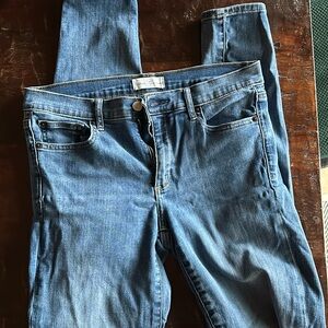 Gap 1969 30 tall True Skinny